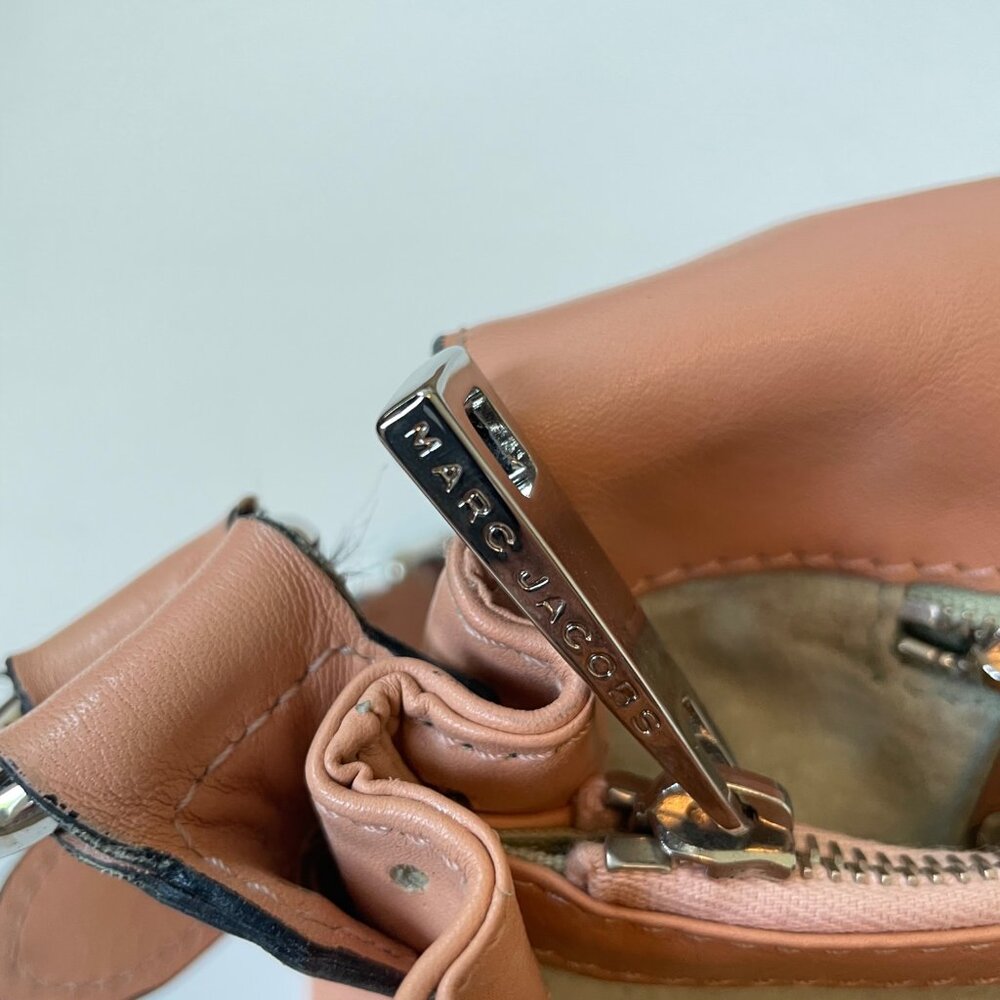 Rare Vintage Marc Jacobs Blush Pink Leather Bag w/ Silver Hardware - Picture 7 of 12